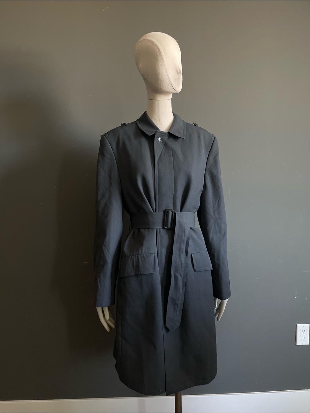 VINTAGE BRITISH RAF WRAF 1972 PATTERN BLUE GREY BELTED WOOL MILITARY RAINCOAT